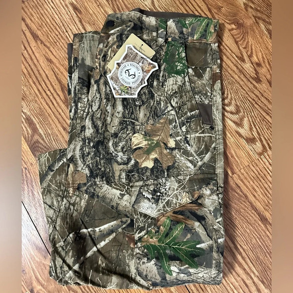 Magellan Outdoors Other - NWT Magellan Outdoors Camo Pants XL